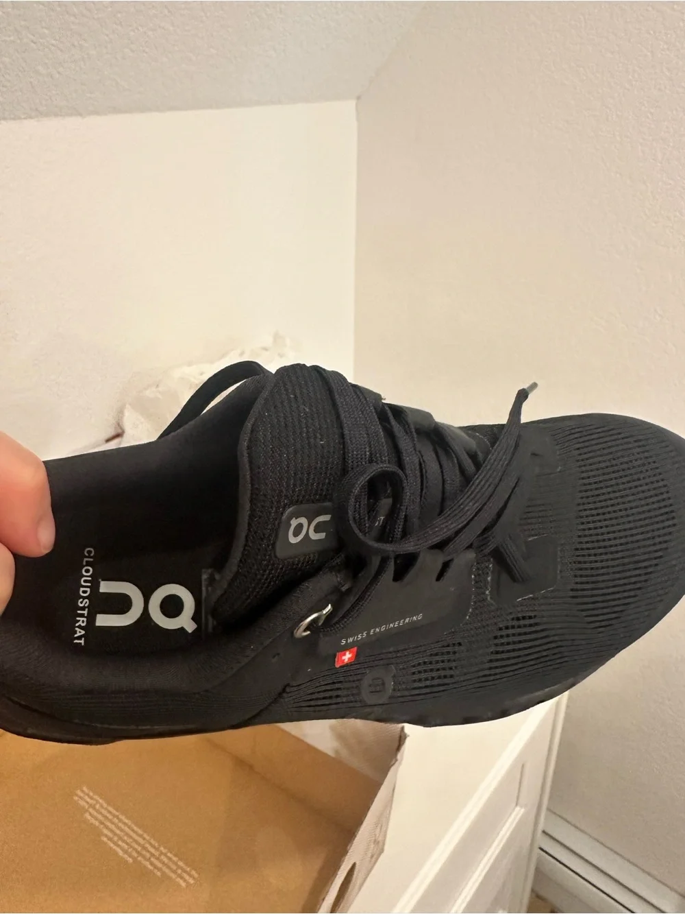 On Running Stratus All-Black Running Shoes